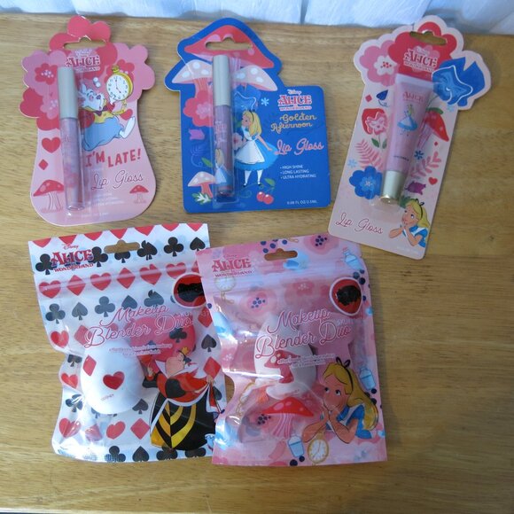 Alice in Wonderland Lip Gloss AND Beauty Blender Bundle 5 items - Picture 1 of 5